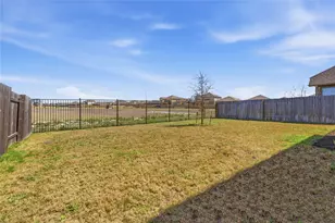 18104 Clairess Ln, Manor, TX 78653 - Photo 9