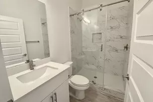 6809 Montana St, Austin, TX 78741 - Photo 13