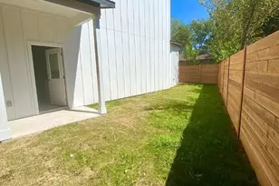 6809 Montana St, Austin, TX 78741 - Photo 27