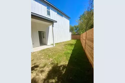 6809 Montana Street #2, Austin, TX 78741 - Photo 33