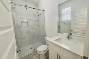 6809 Montana St, Austin, TX 78741 - Photo 17