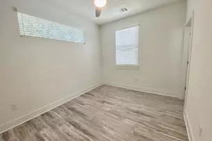 6809 Montana St, Austin, TX 78741 - Photo 15