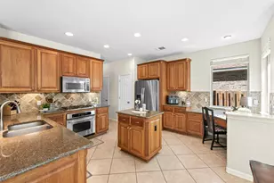 2836 Plantation Dr, Round Rock, TX 78681 - Photo 9