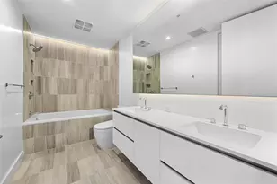 313 W 17th St, Austin, TX 78701 - Photo 9