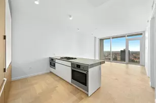 313 W 17th St, Austin, TX 78701 - Photo 3