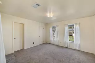 809 N Main St, Lexington, TX 78947 - Photo 19