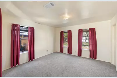 809 N Main Street, Lexington, TX 78947 - Photo 17