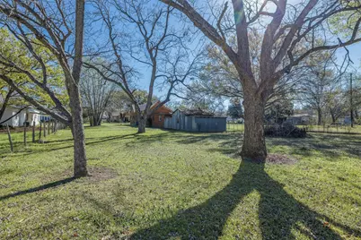 809 N Main Street, Lexington, TX 78947 - Photo 5