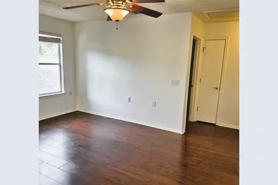 1139 Emmitt Run, Austin, TX 78721 - Photo 15
