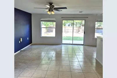 1139 Emmitt Run, Austin, TX 78721 - Photo 3