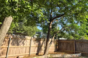 1139 Emmitt Run, Austin, TX 78721 - Photo 29