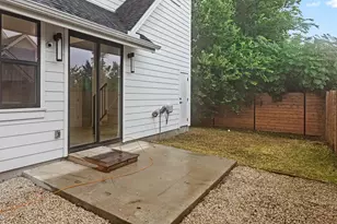 7706 Watson St, Austin, TX 78757 - Photo 23