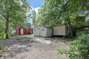 905 S Walnut St, Georgetown, TX 78626 - Photo 11
