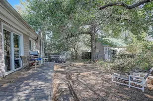 905 S Walnut St, Georgetown, TX 78626 - Photo 5