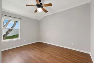 20803 Mckinley Cove, Lago Vista, TX 78645 - Photo 19
