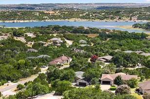 20803 Mckinley Cove, Lago Vista, TX 78645 - Photo 31