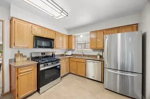 433 Maple Run Dr, Round Rock, TX 78664 - Photo 5