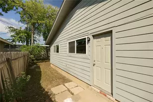 8312 Bowling Green Dr, Austin, TX 78757 - Photo 23
