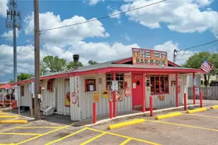 8312 Bowling Green Dr, Austin, TX 78757 - Photo 37