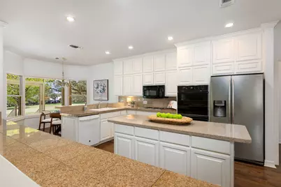 909 Porpoise Street, Austin, TX 78734 - Photo 9