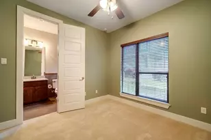 2002 Tramson Dr, Austin, TX 78741 - Photo 17
