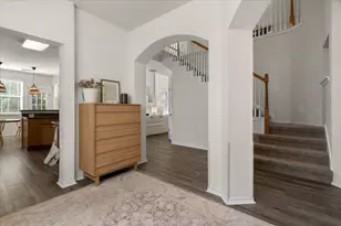 8024 Whitworth Ln, Round Rock, TX 78681 - Photo 11