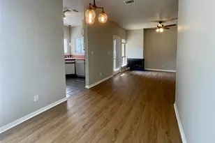 310 Pat Garrison St, San Marcos, TX 78666 - Photo 3