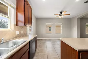 1200 Reagan Wells Dr, Hutto, TX 78634 - Photo 11
