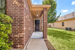 1200 Reagan Wells Dr, Hutto, TX 78634 - Photo 3