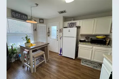 1015 Thackeray Lane, Pflugerville, TX 78660 - Photo 5
