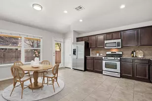 1601 Waxberry Ln, Austin, TX 78748 - Photo 5