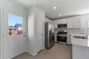 385 Keefer, Kyle, TX 78640 - Photo 9