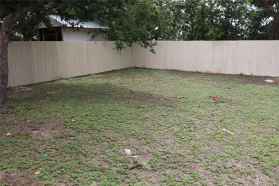 706 N Creek Boulevard, Leander, TX 78641 - Photo 17