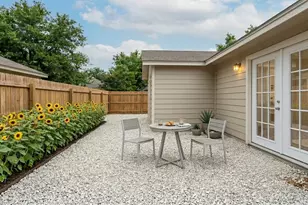 647 Erline Ave, San Antonio, TX 78237 - Photo 15