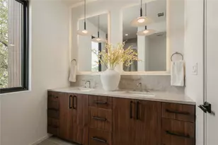 1002 W Johanna St, Austin, TX 78704 - Photo 15