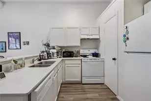 2801 Rio Grande St, Austin, TX 78705 - Photo 9