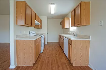 2903 Don Hill Lane, Taylor, TX 76574 - Photo 5