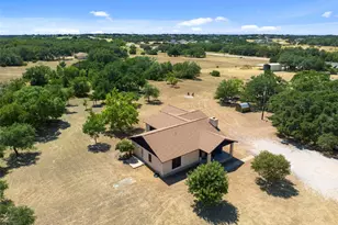 120 Craigen Rd, Liberty Hill, TX 78642 - Photo 7