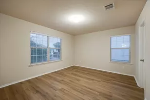 185 Hometown Pkwy, Kyle, TX 78640 - Photo 29
