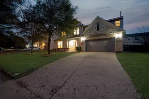 185 Hometown Pkwy, Kyle, TX 78640 - Photo 3