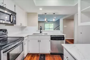 1411 Norwalk Ln, Austin, TX 78703 - Photo 3
