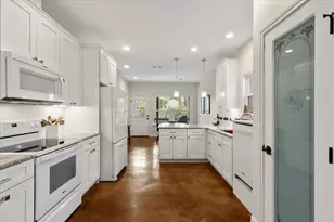 107 E Keamuku Ct, Bastrop, TX 78602 - Photo 9