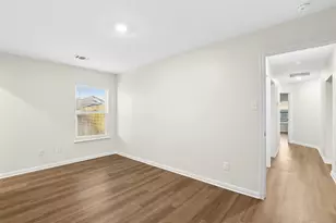 16416 Farmhouse Ln, Elgin, TX 78621 - Photo 11