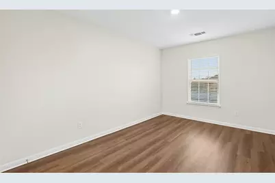 16416 Farmhouse Lane, Elgin, TX 78621 - Photo 19