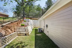 473 Tahitian Dr, Bastrop, TX 78602 - Photo 31