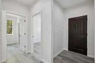 473 Tahitian Dr, Bastrop, TX 78602 - Photo 5