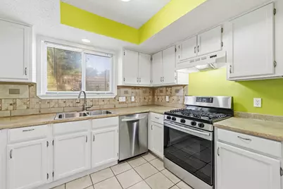 8308 Hanbridge Lane, Austin, TX 78736 - Photo 5