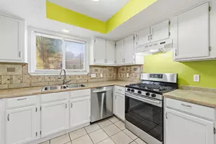 8308 Hanbridge Ln, Austin, TX 78736 - Photo 5