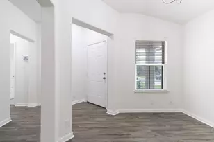 112 Hawkins Ct, Hutto, TX 78634 - Photo 23