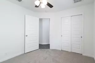 112 Hawkins Ct, Hutto, TX 78634 - Photo 29